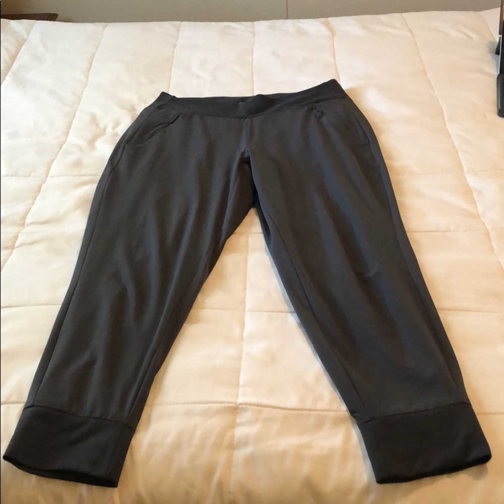 Athleta lined joggers in charcoal gray